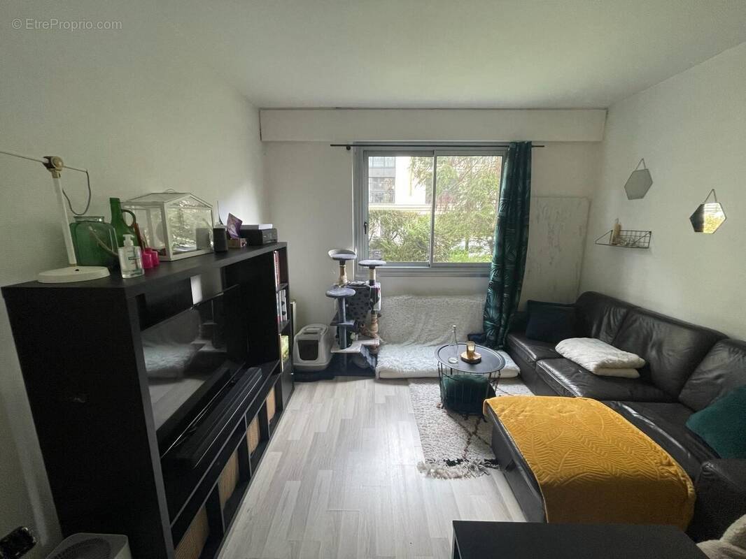 Appartement à LEVALLOIS-PERRET