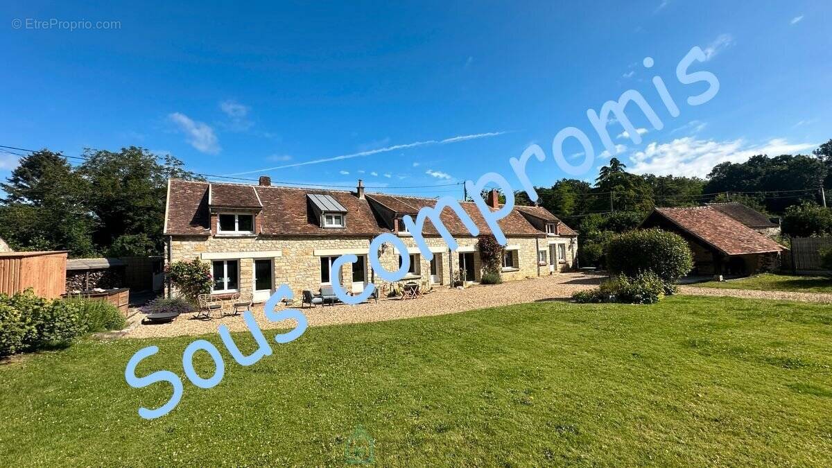 Maison à FONTAINEBLEAU