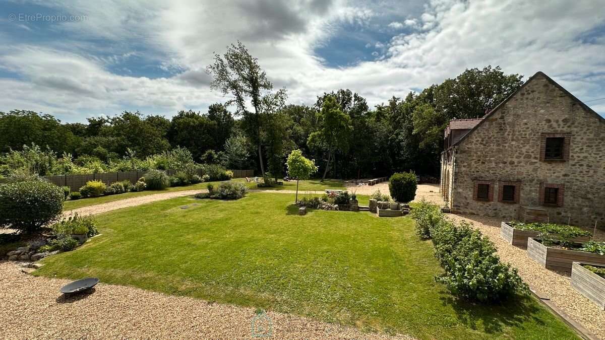 Maison à FONTAINEBLEAU