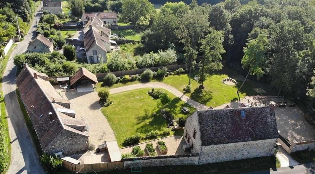 Maison à FONTAINEBLEAU