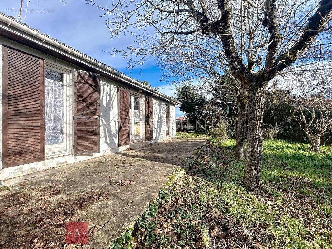 Maison à SAINT-SULPICE