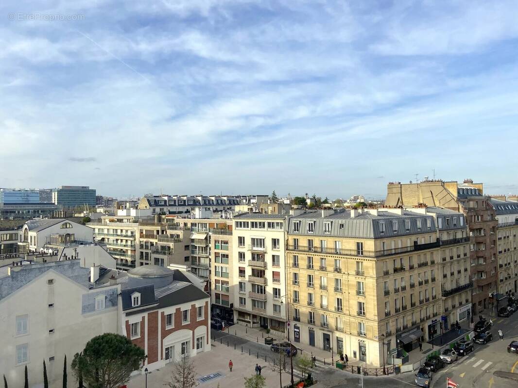 Appartement à NEUILLY-SUR-SEINE