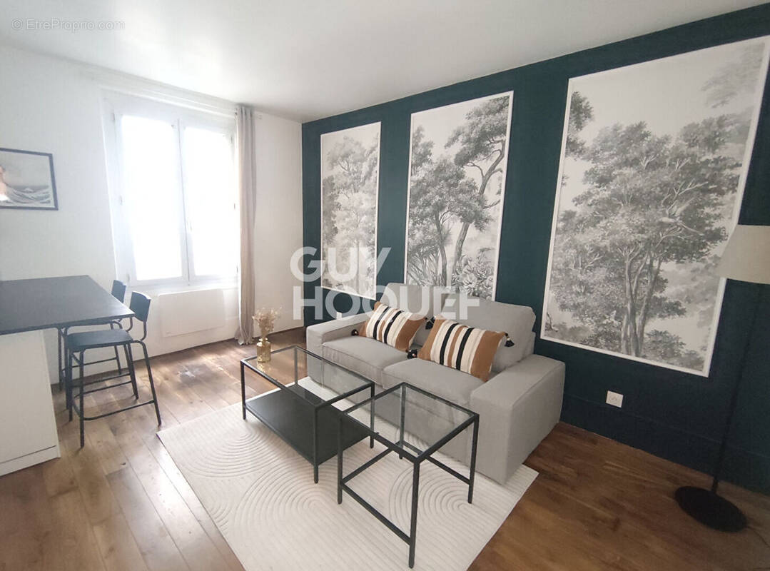 Appartement à PARIS-17E