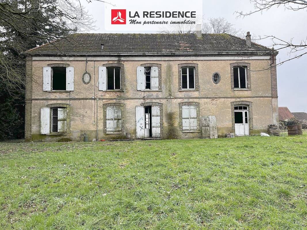 Maison à JOUY