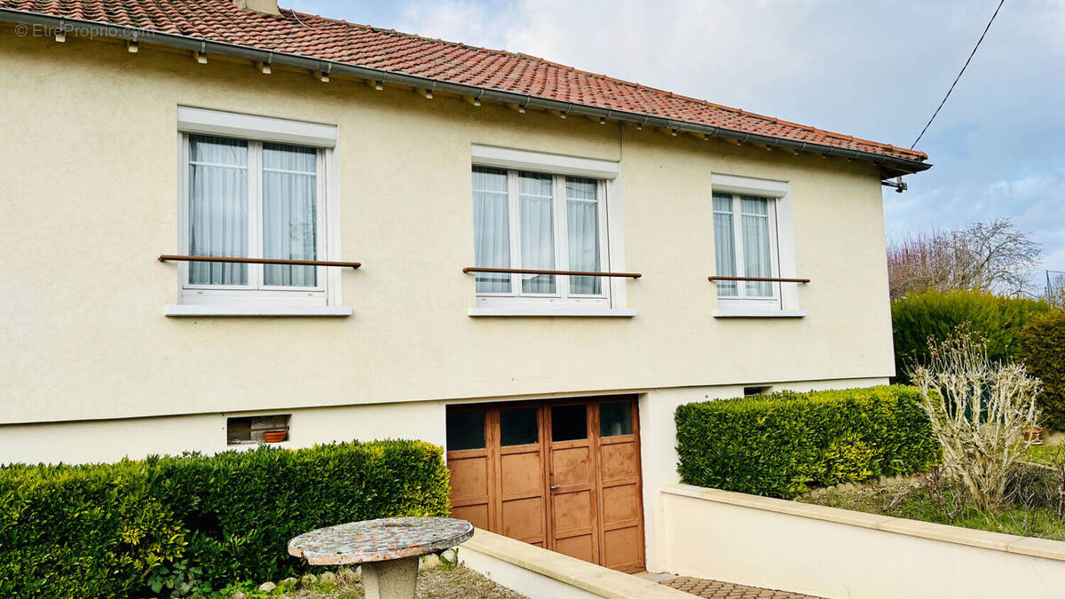 Maison à AUXERRE