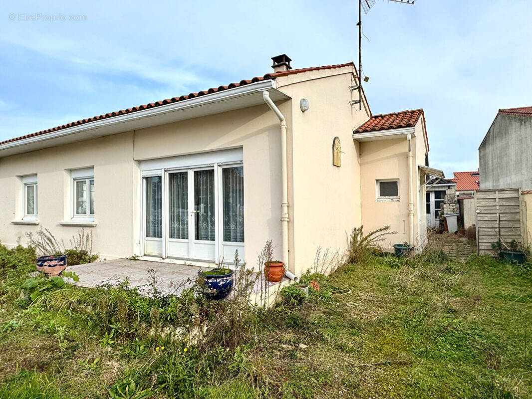 Maison à PORT-DES-BARQUES