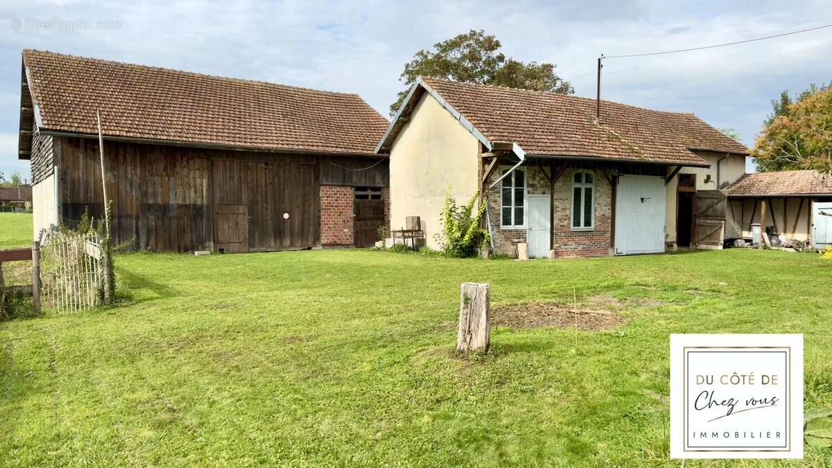 Maison à CHARMONT-SOUS-BARBUISE