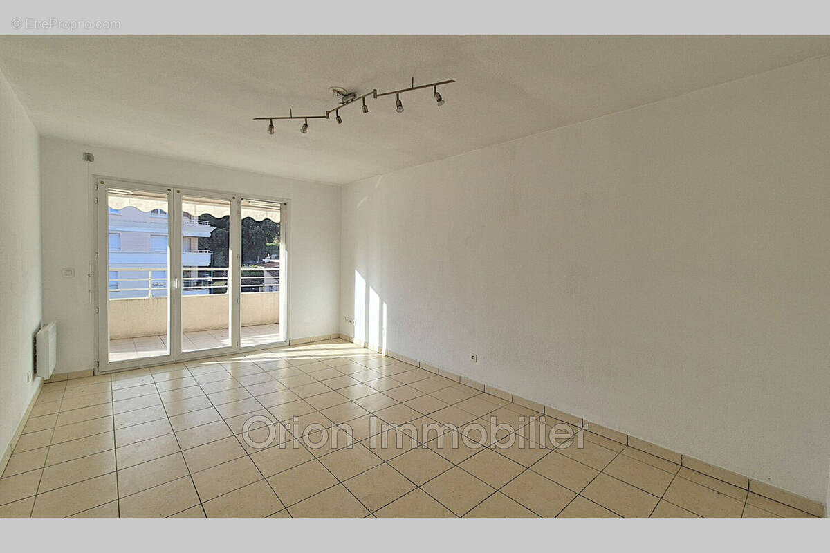 Appartement à MANDELIEU-LA-NAPOULE