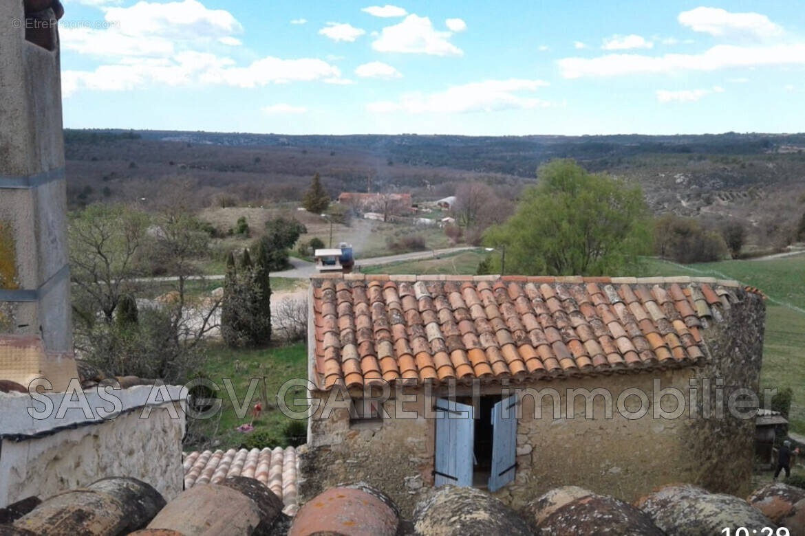 Maison à ARTIGNOSC-SUR-VERDON