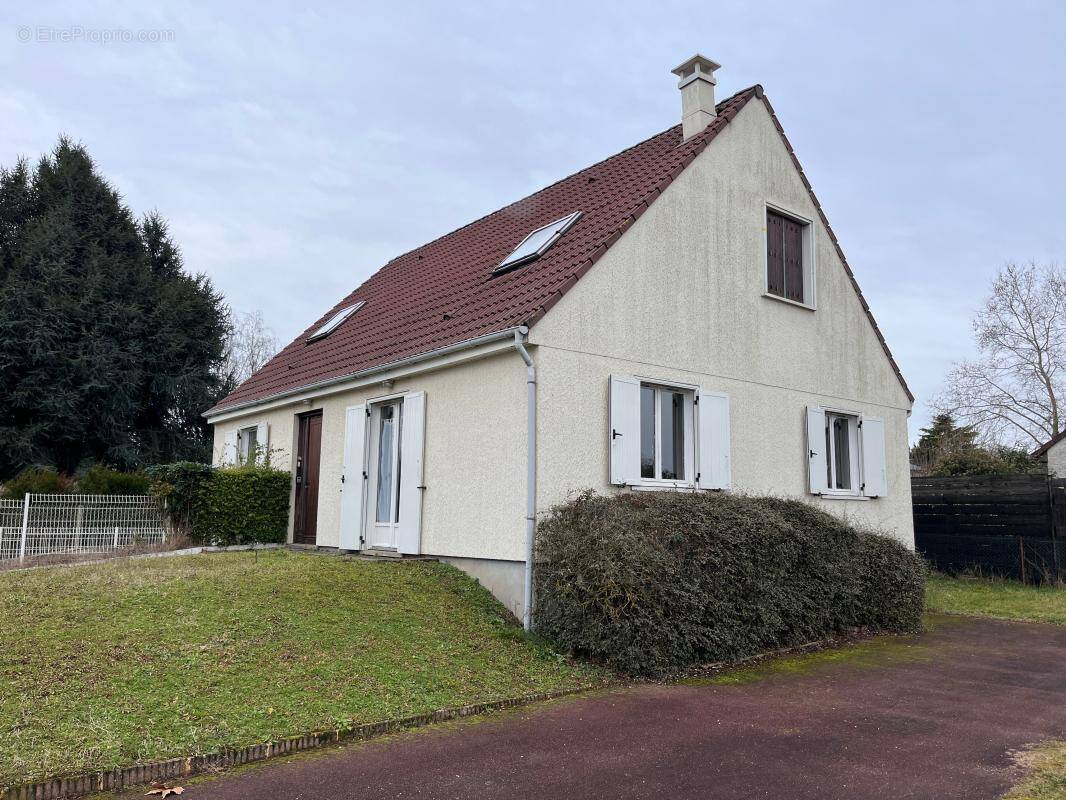 Maison à SAINT-DENIS-EN-VAL