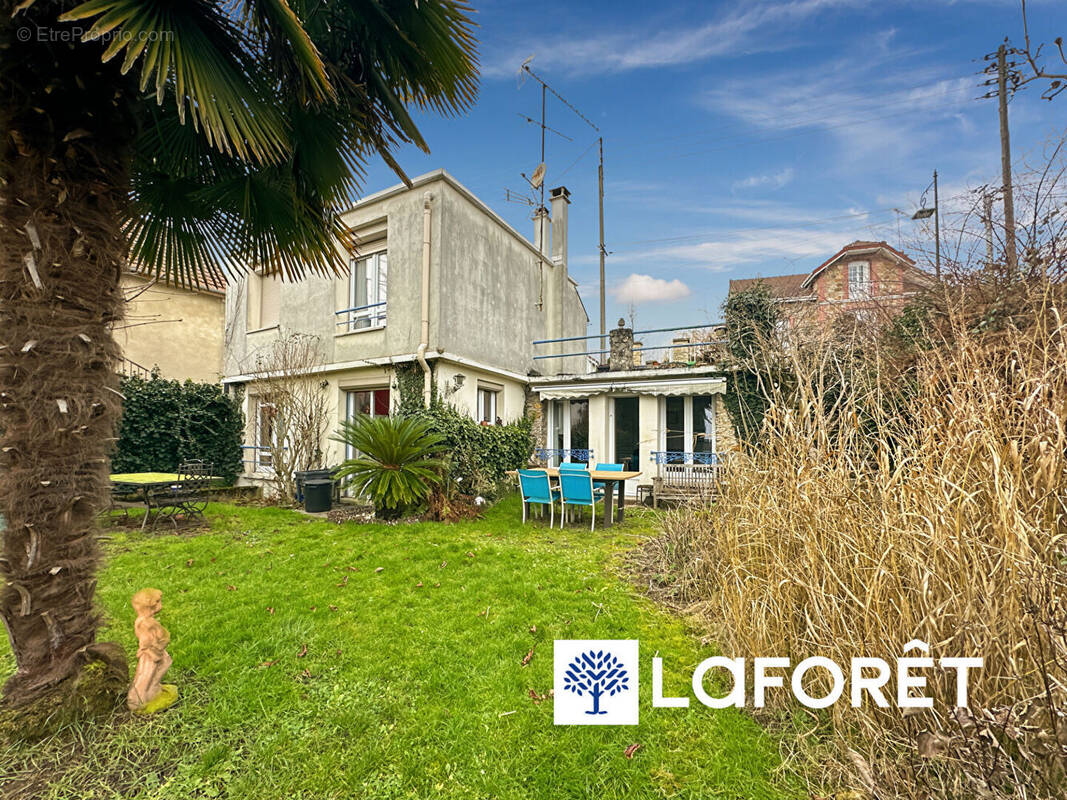 Maison à SAVIGNY-SUR-ORGE