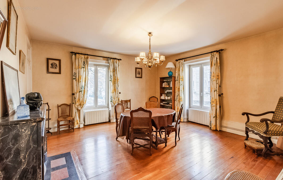 Appartement à VILLEFRANCHE-SUR-SAONE