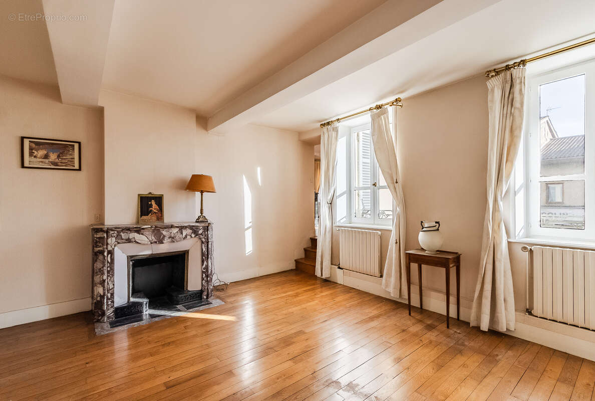 Appartement à VILLEFRANCHE-SUR-SAONE