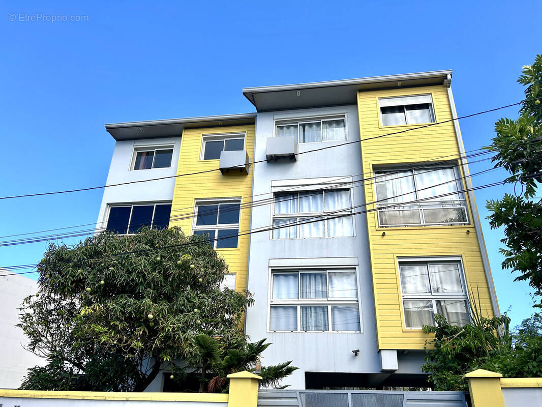 Appartement à SAINT-DENIS