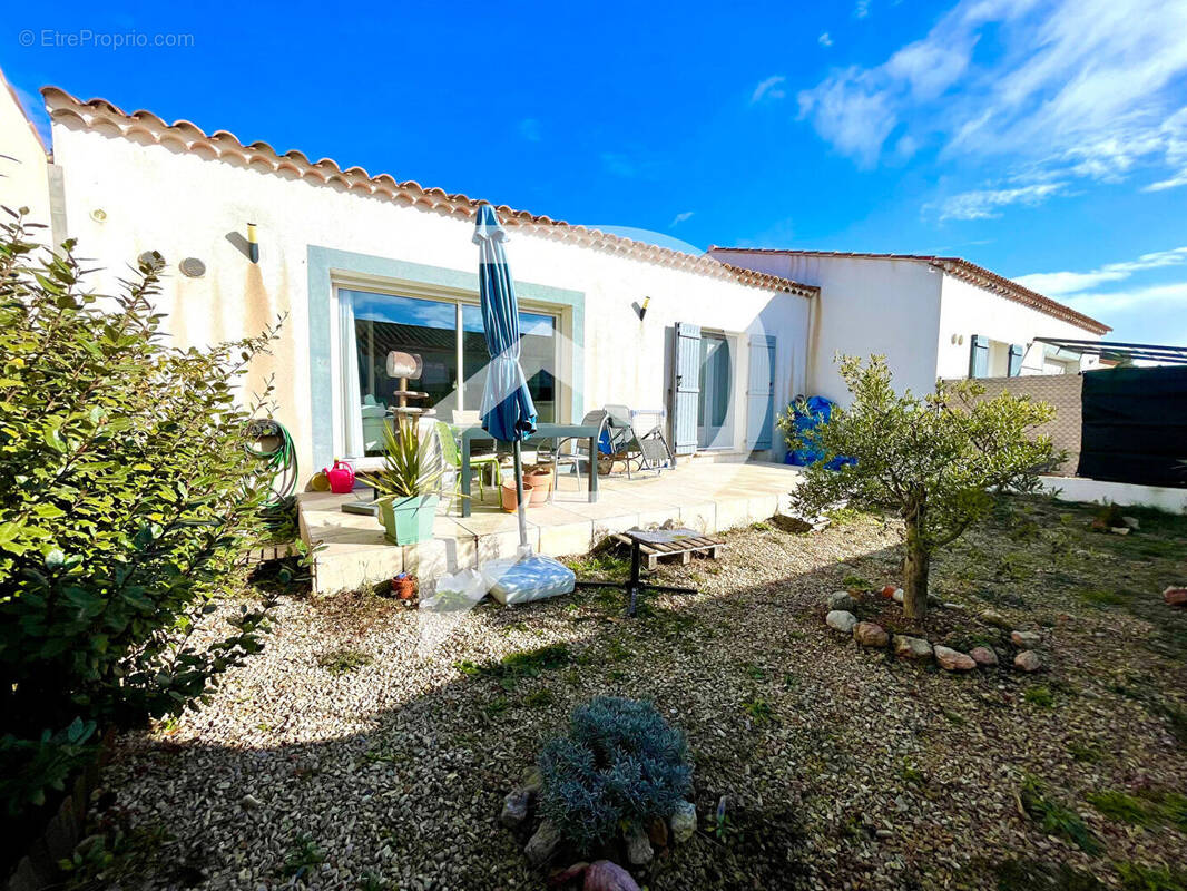 Maison à LA BASTIDE-DES-JOURDANS