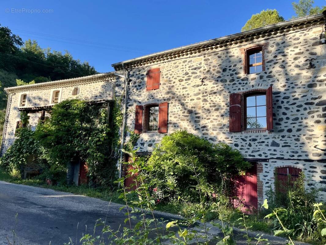 Maison à MONTELIMAR