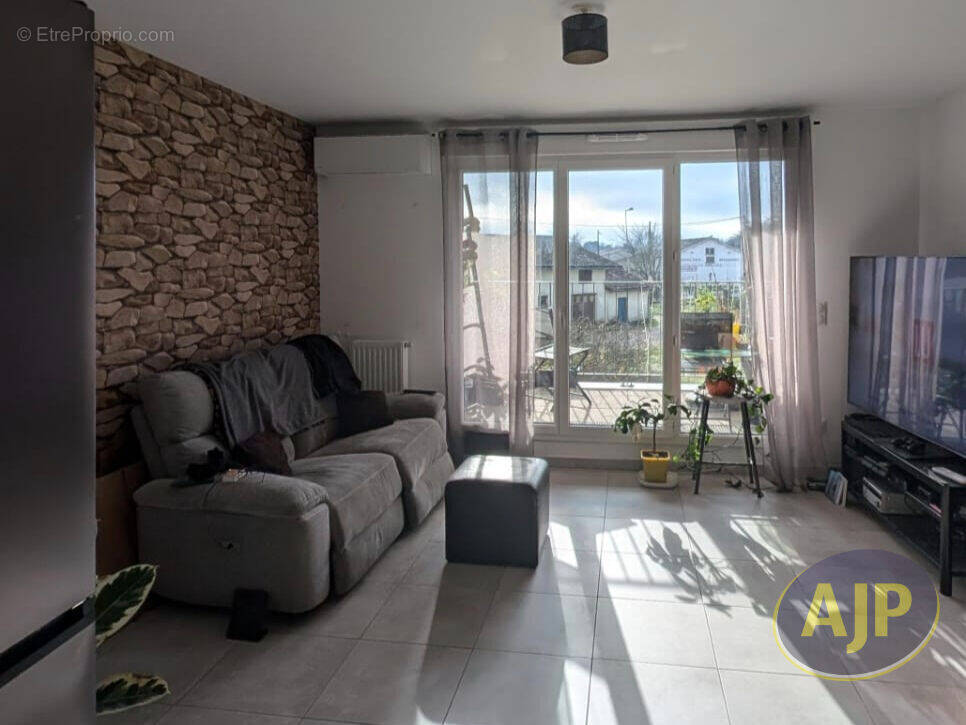 Appartement à MARTIGNAS-SUR-JALLE