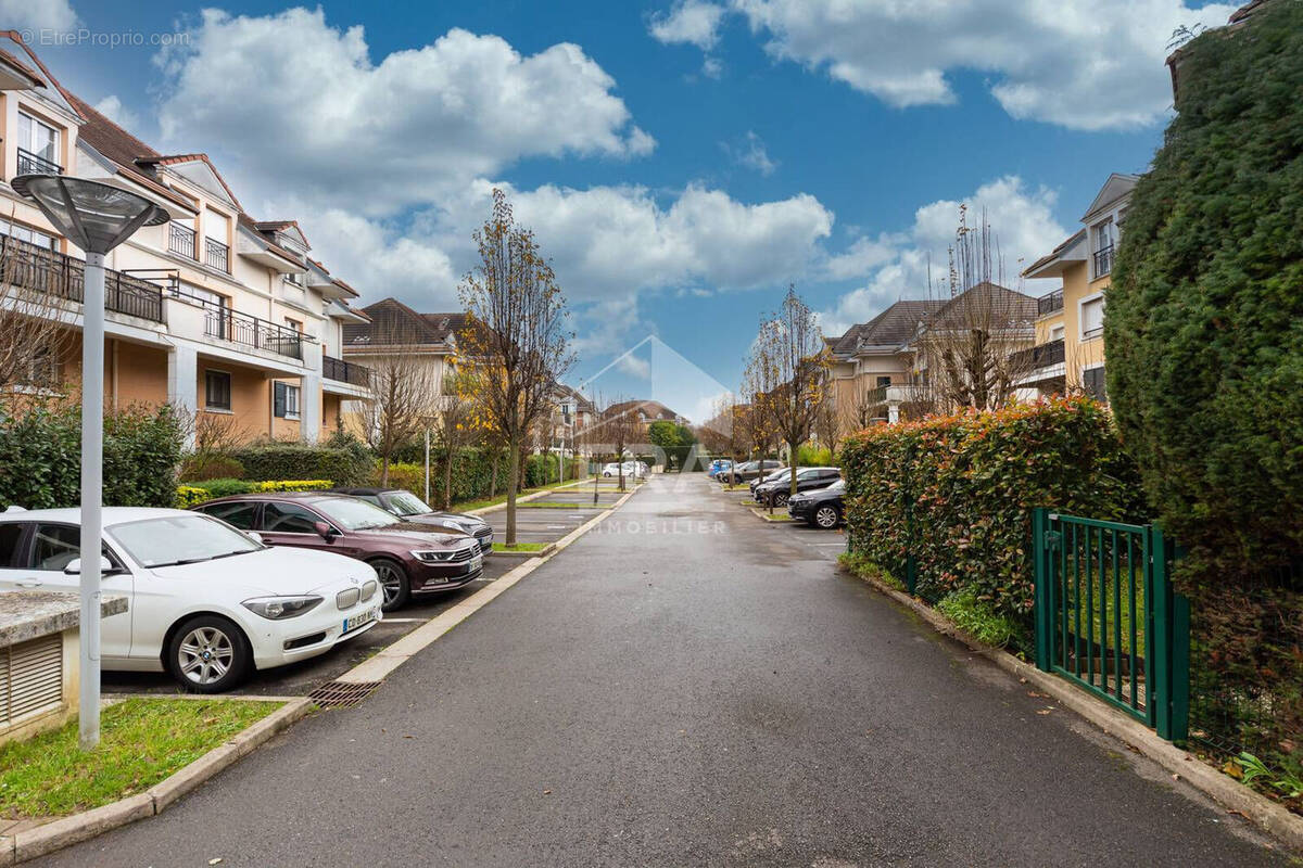 Appartement à EMERAINVILLE