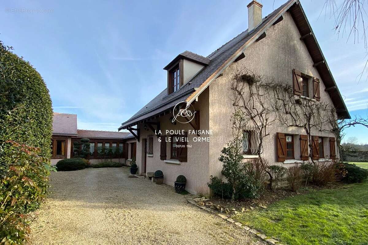 Maison à SAINT-LEGER-EN-YVELINES