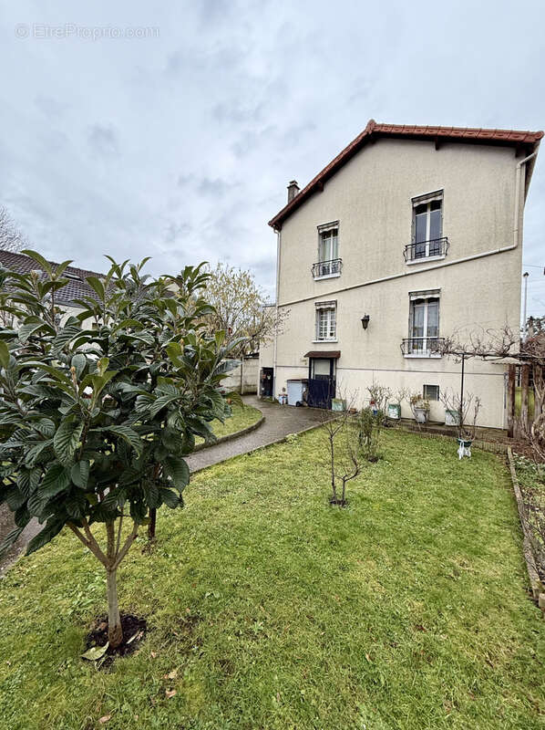 Maison à AULNAY-SOUS-BOIS