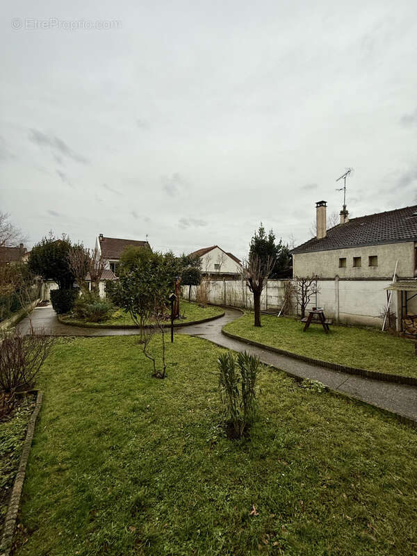 Maison à AULNAY-SOUS-BOIS