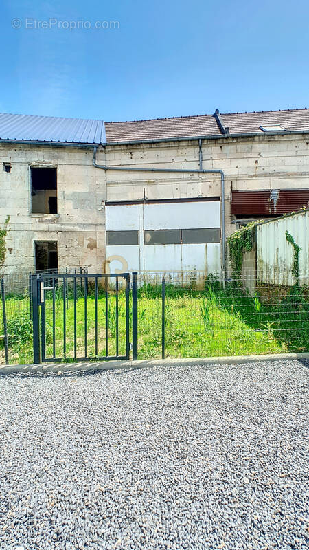 Maison à TRACY-LE-MONT