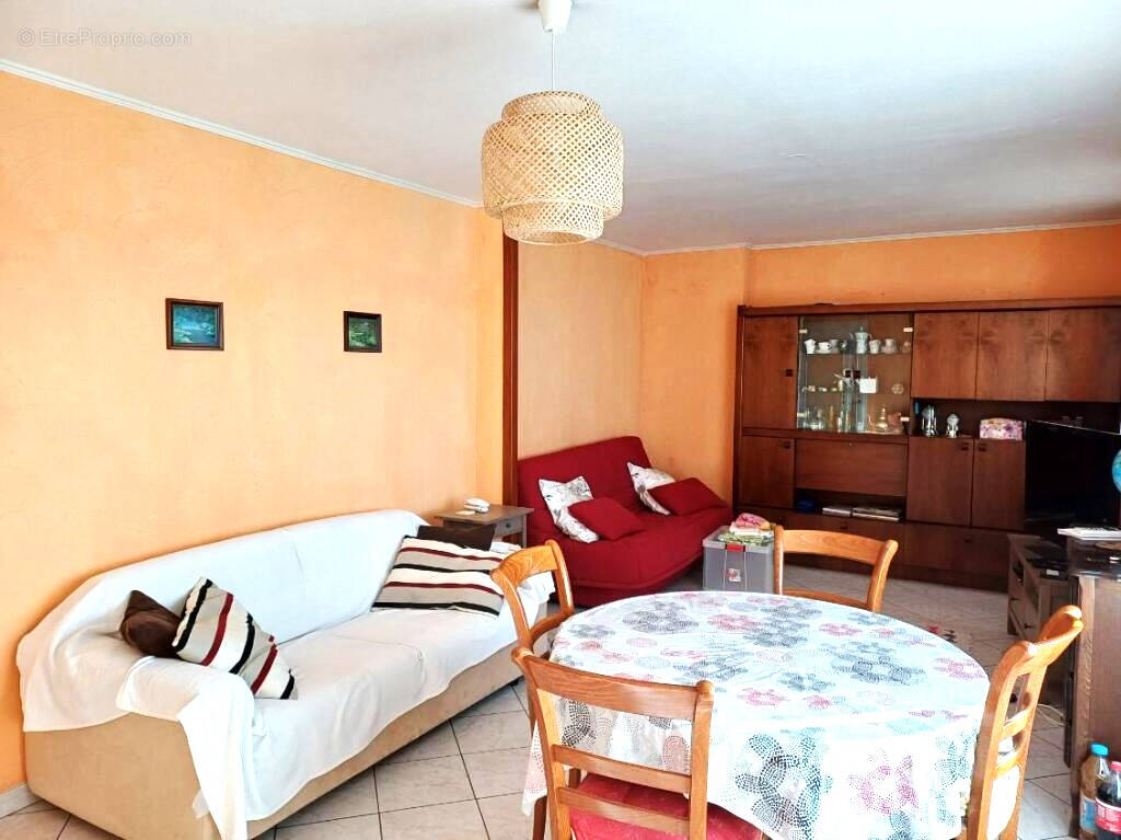 Appartement à LYON-8E