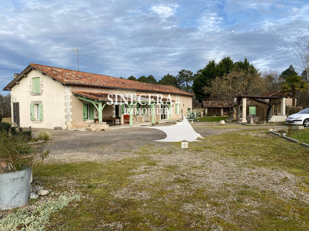 Maison à RIBERAC