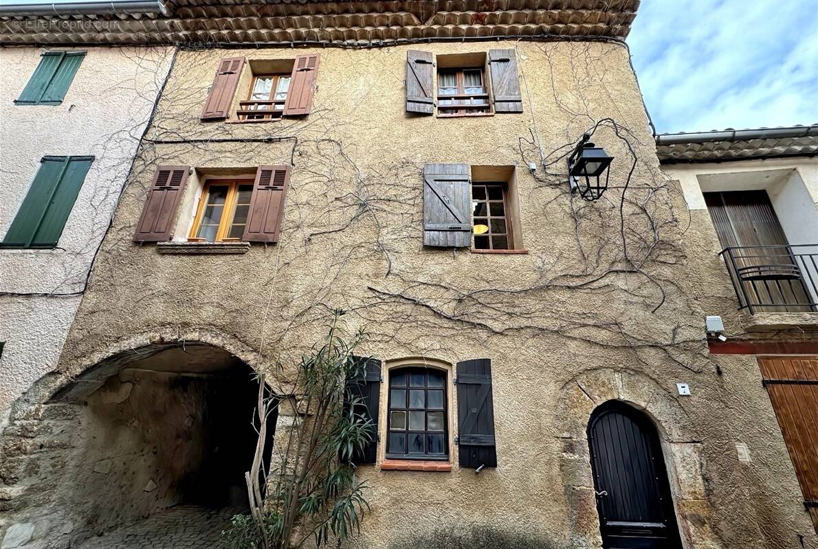 Maison à REGUSSE