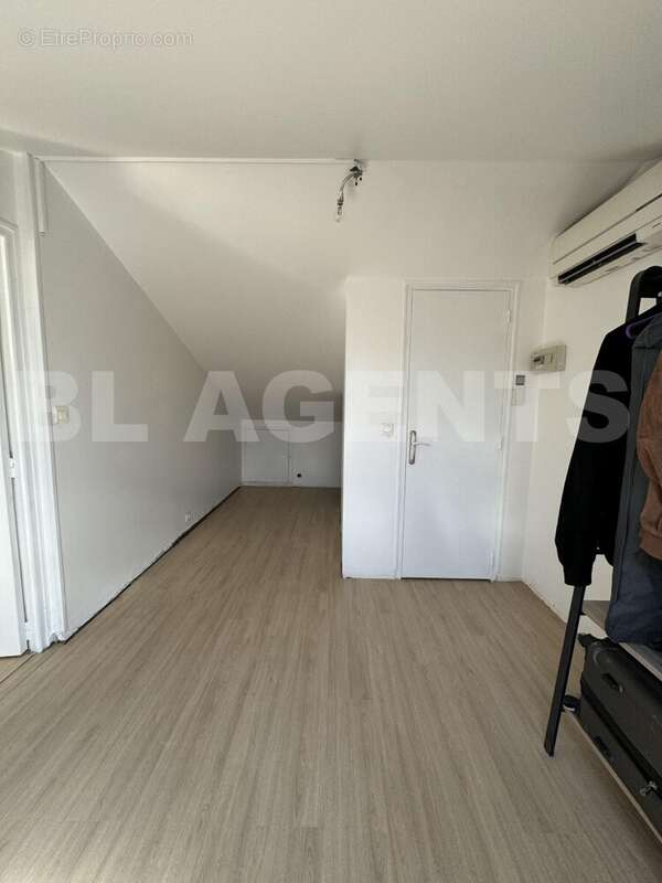 photo_2b1015a2acca07f85961650400be11d9 - Appartement à VILLEPARISIS