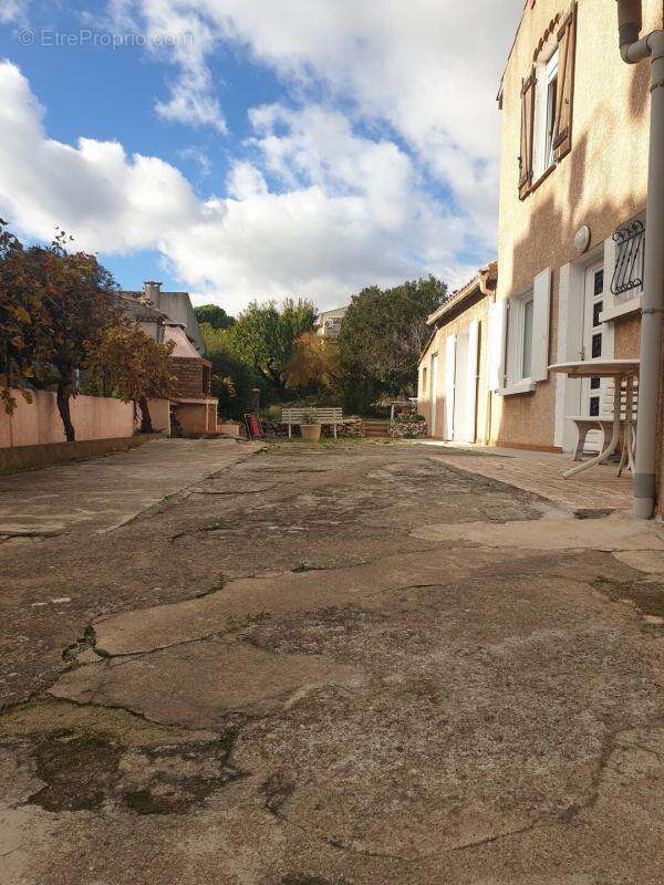 Maison à BEZIERS