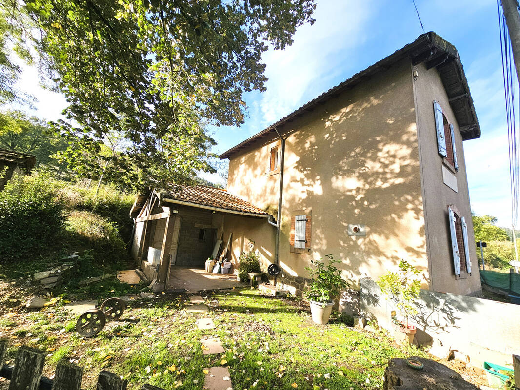 Maison à AMBIALET