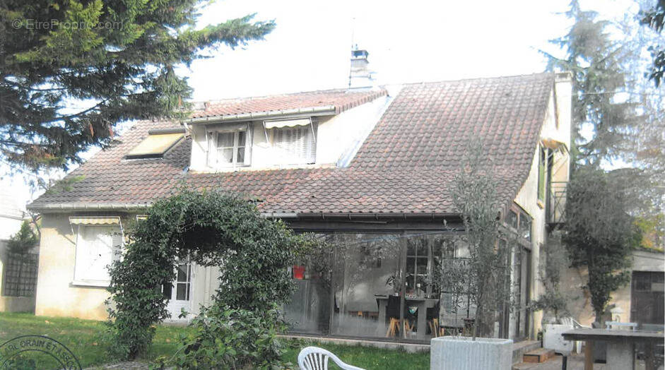 Maison à LA FRETTE-SUR-SEINE