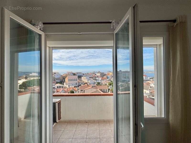 Appartement à MARSEILLE-7E