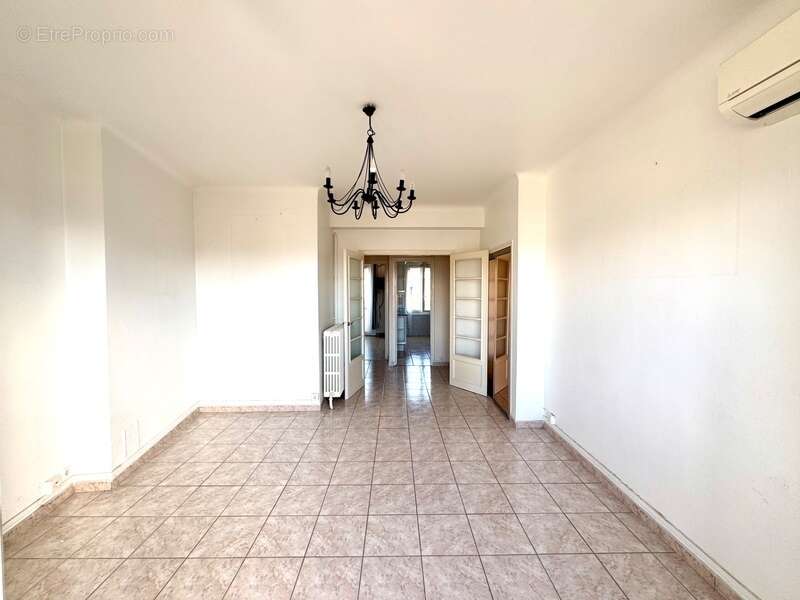 Appartement à MARSEILLE-7E