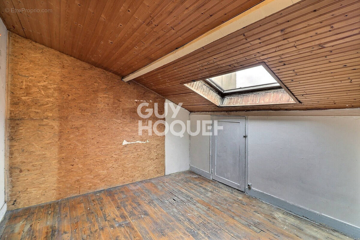 Appartement à AUBERVILLIERS