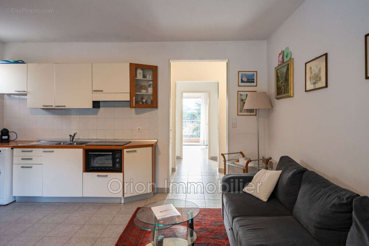 Appartement à MANDELIEU-LA-NAPOULE