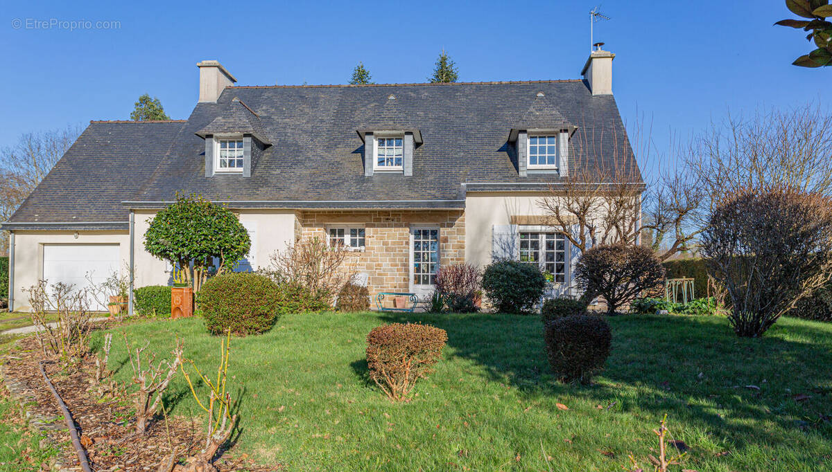 Maison à PONT-AVEN