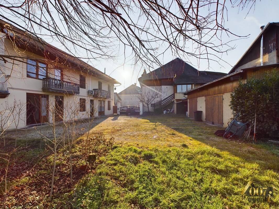 Maison à CHATEAUNEUF