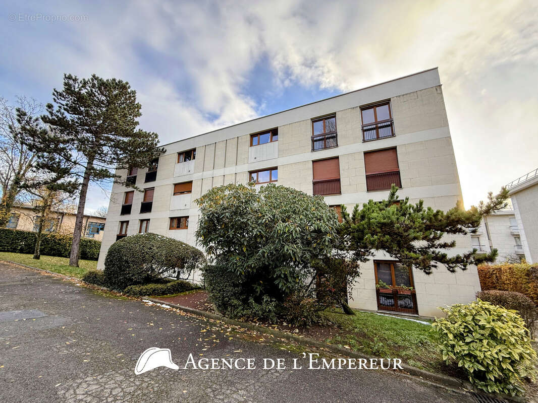 Appartement à RUEIL-MALMAISON