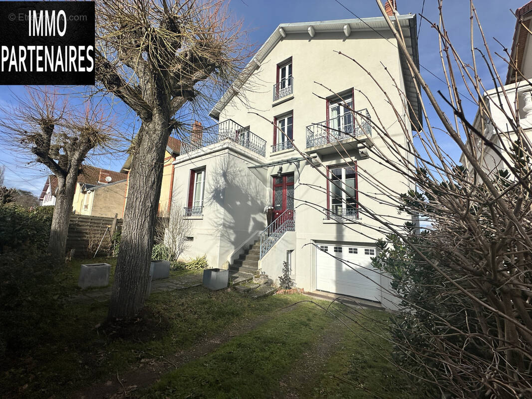 Maison à BELLERIVE-SUR-ALLIER