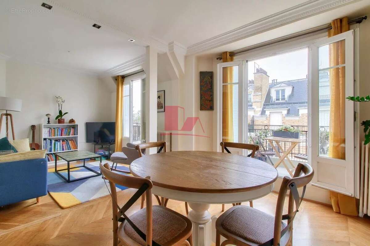 Appartement à ISSY-LES-MOULINEAUX