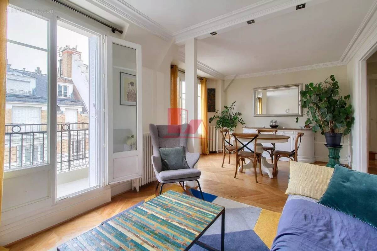 Appartement à ISSY-LES-MOULINEAUX