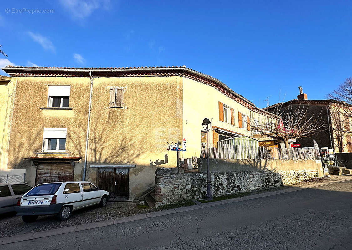 Maison à CADALEN