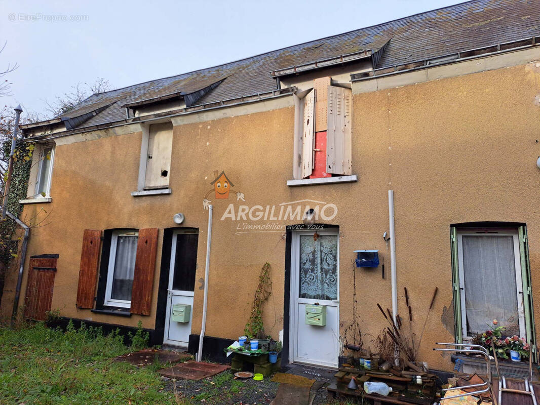 Maison à BESSE-SUR-BRAYE