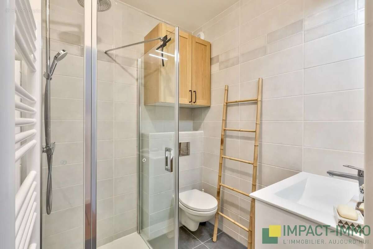 Appartement à SURESNES