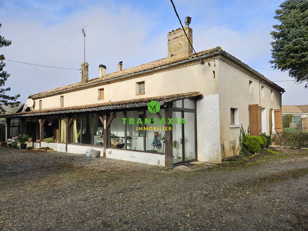 Maison à BLAIGNAC