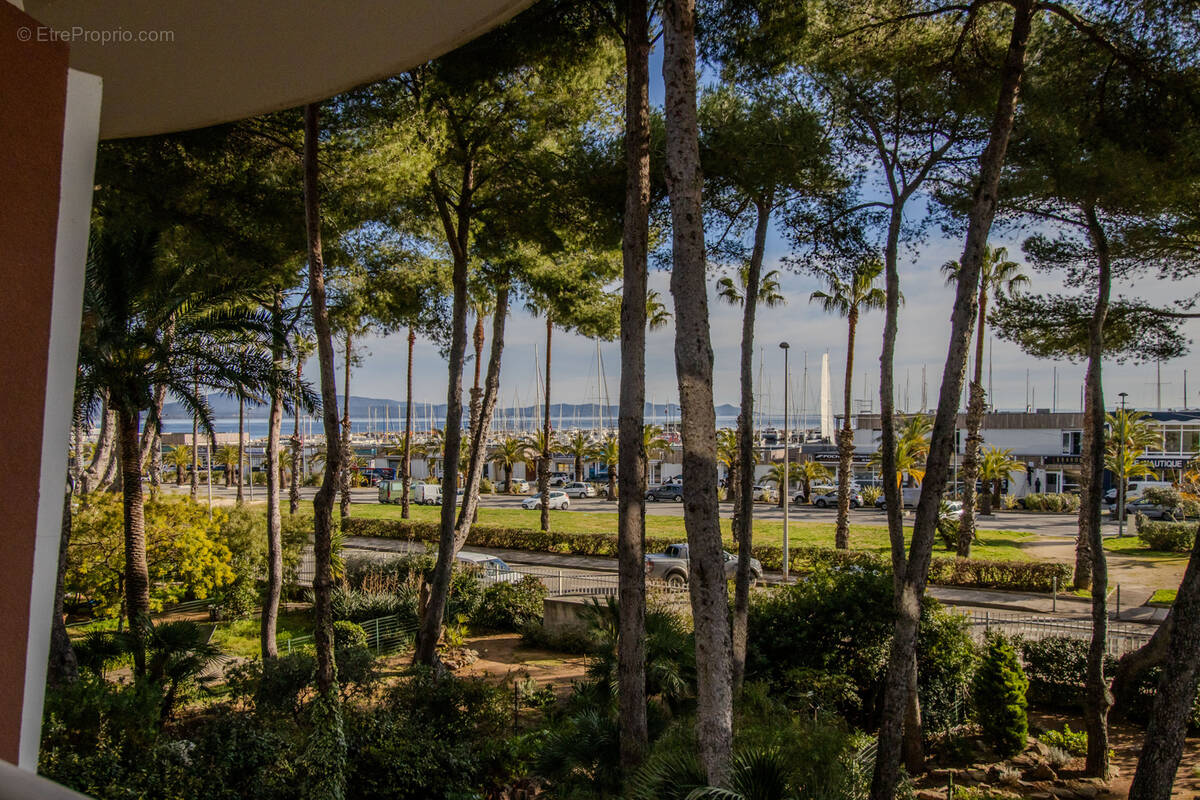 Appartement à HYERES