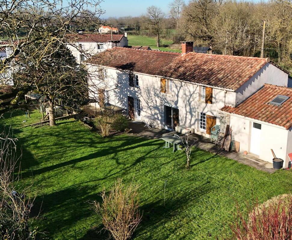 Photo 1 - Maison à SAINT-GEORGES-DE-POINTINDOUX