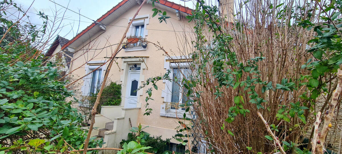 Maison à TREMBLAY-EN-FRANCE